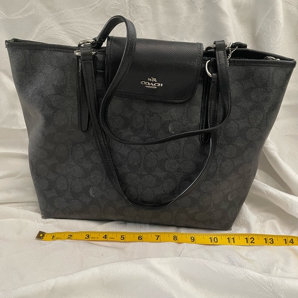 Coach handbag - Picture 1 of 8